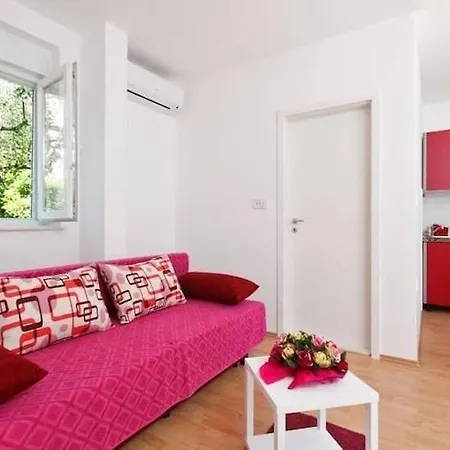 Happy Holidays - One Bedroom Appartement Split